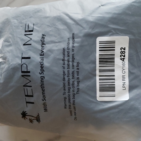 Tempt Me Ruffled Top with a High Waisted Ruched Bikini Bottom Black Size S - Picture 12 of 12